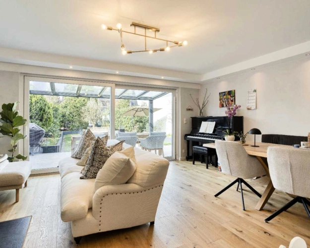 Offener Wohn-/Essbereich