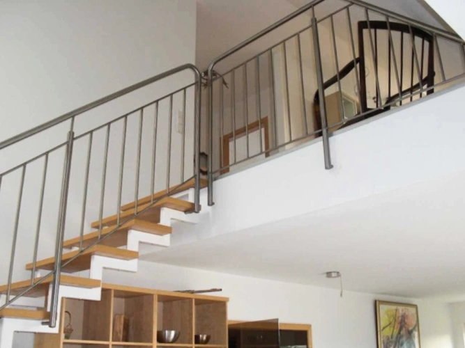 Aufstieg zur Galerie