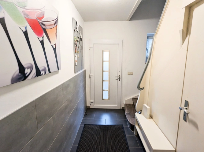 Eingangsbereich mit Treppenhaus