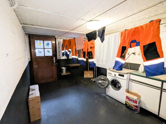 Waschkeller mit Gartenzugang