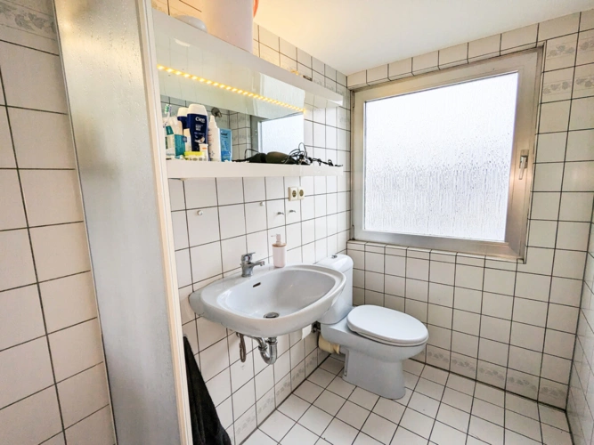 Badezimmer (Teilansicht)