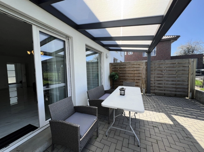 Überdachte Terrasse