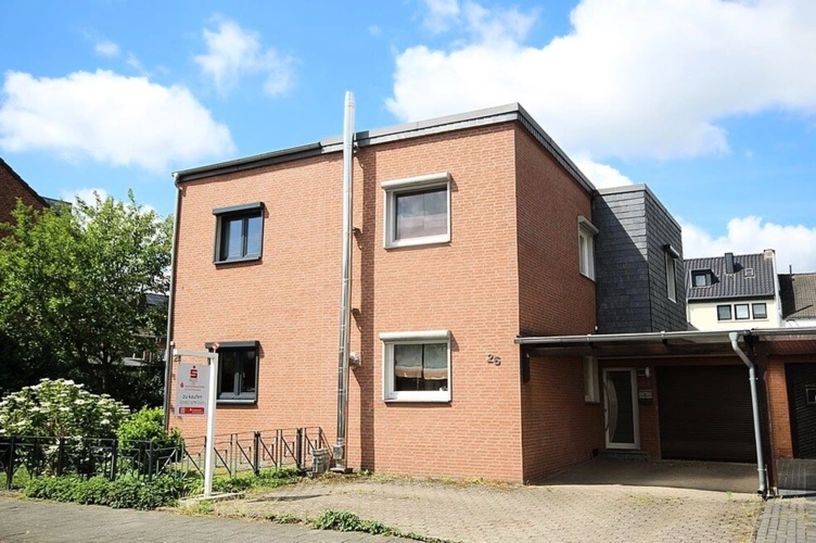 Straßenfront