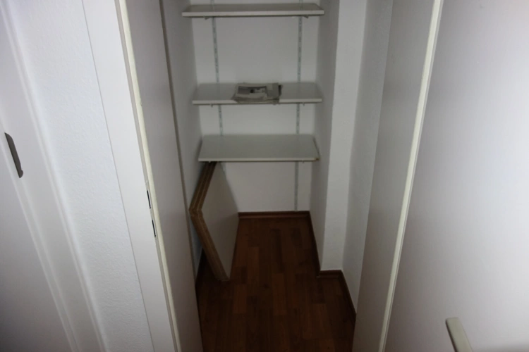 Abstellkammer in der Diele