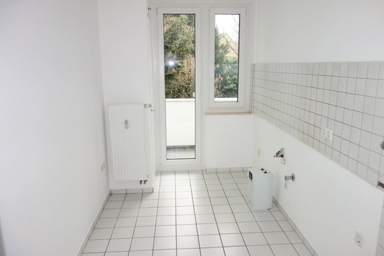 Küche inkl. Vorratskammer