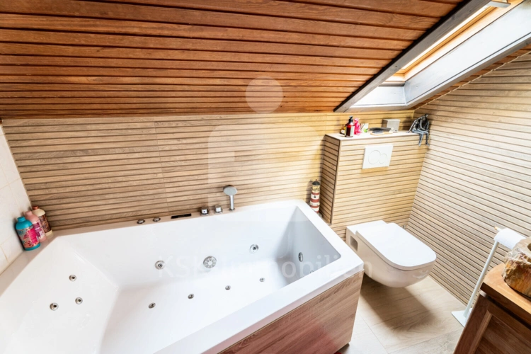 Badezimmer Dachgeschoss