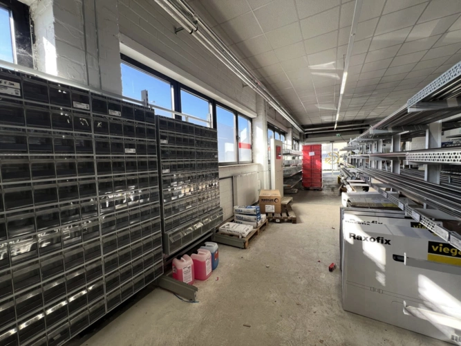 Lager-/Verkaufsbereich