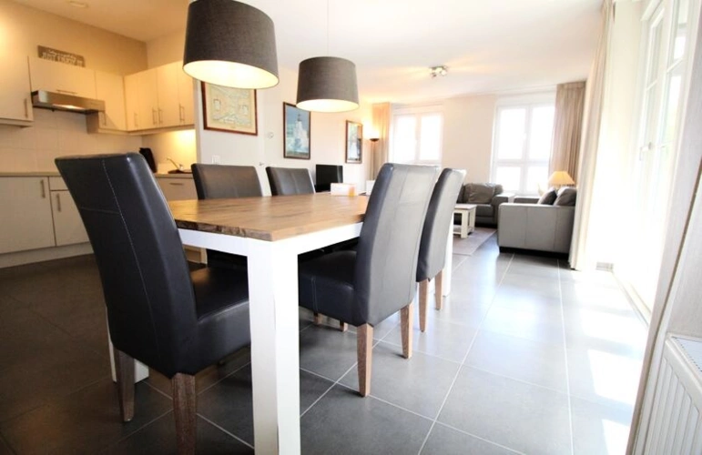 Duinhof_V_appartement_19_05_eettafel