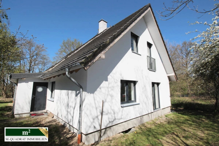 Eingangsbereich des nahezu fertiggestellten EFH
