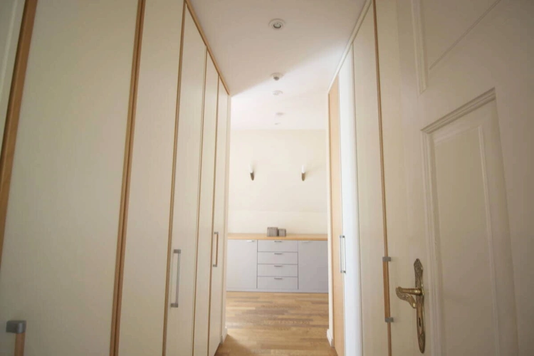 Ankleidezimmer im sep. Elterntrakt OG
