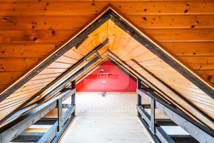 Spitzboden Zimmer 1 Bild 2