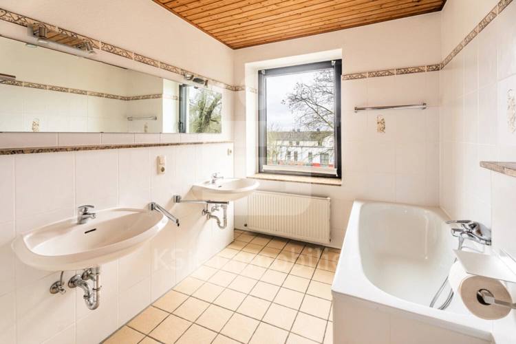 2. OG Badezimmer Bild 2