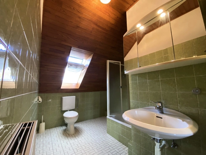 Badezimmer DG