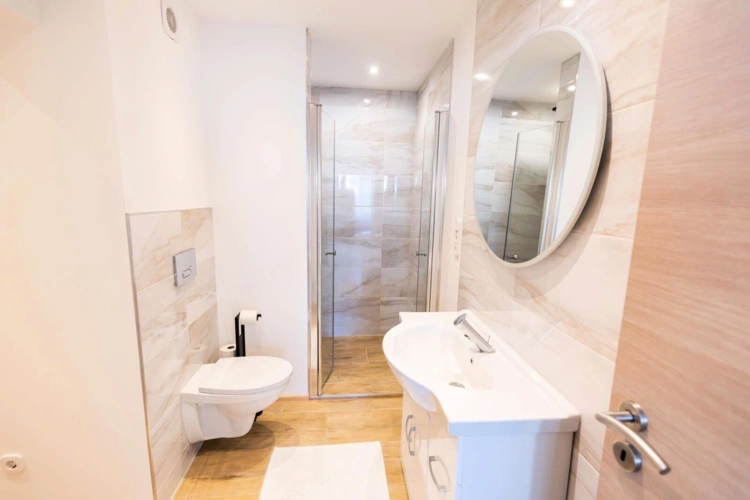 Badezimmer EG