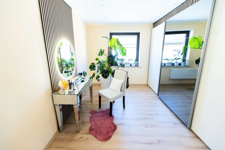 Schminkzimmer 1. OG
