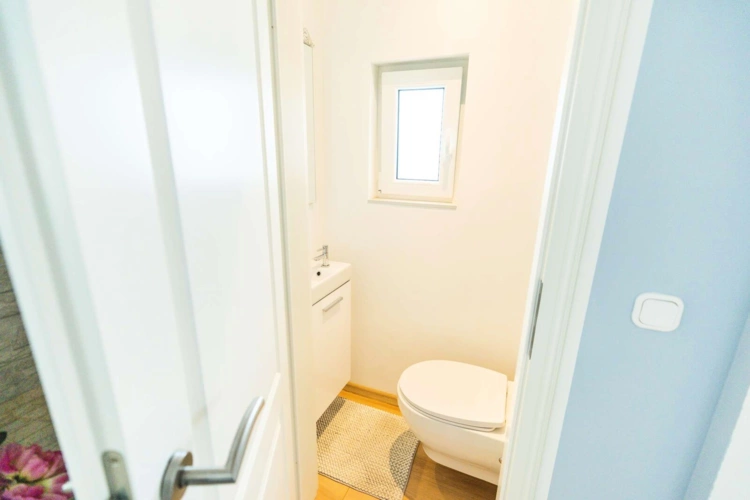 Gäste-WC 1. OG