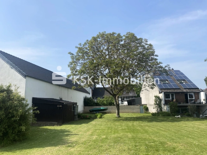 https://www.ksk-immobilien.de/immobilien/historisches-haus-auf-grossem-grundstueck-in-roesberg-110616/