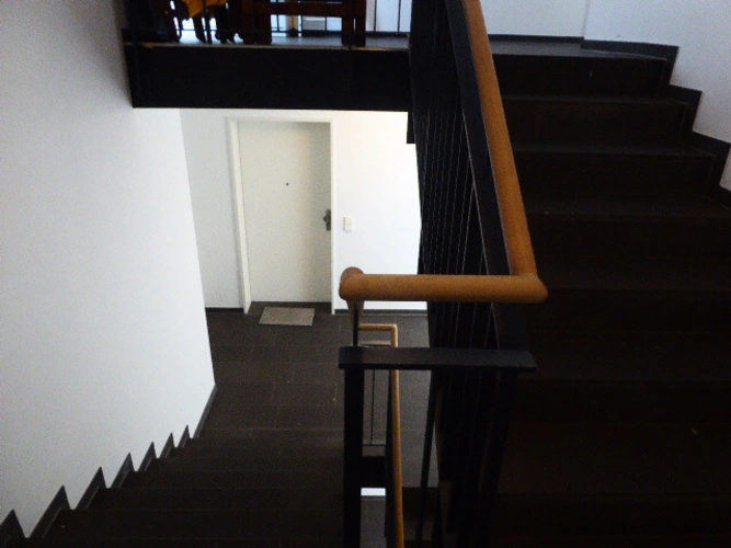 Treppenhaus ebenso