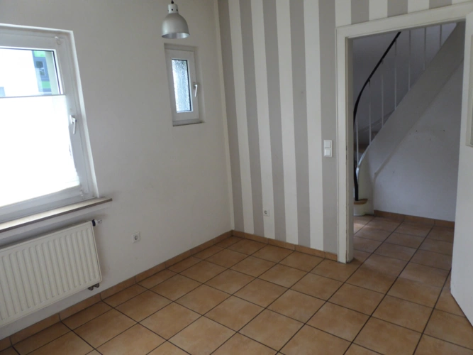 EG: Küche ebenso