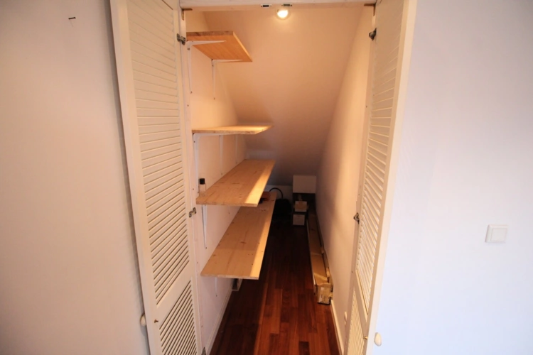 DG_begehbarer. Schrank