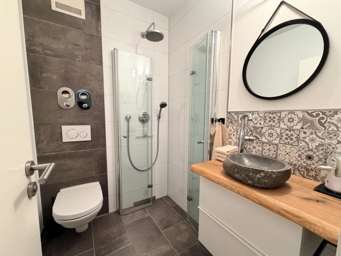 Gäste WC mit Dusche