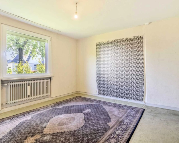 Schlafzimmer (EG)