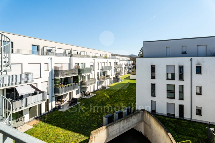 Tiefgaragenzufahrt