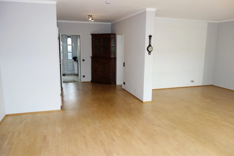 EG - Wohnzimmer ebenso (2)