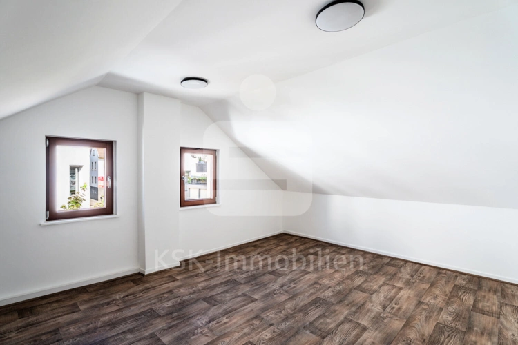 Zimmer 1 Dachgeschoss