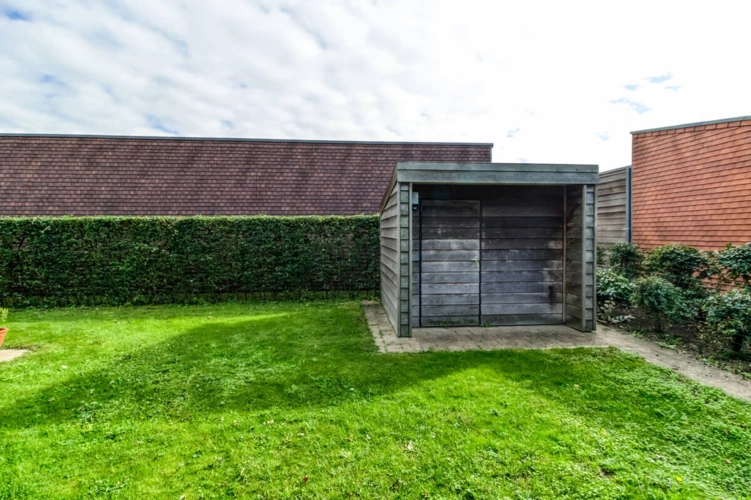 Garten mit Schuppen