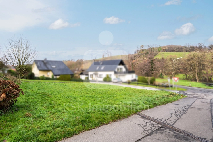 Grundstück