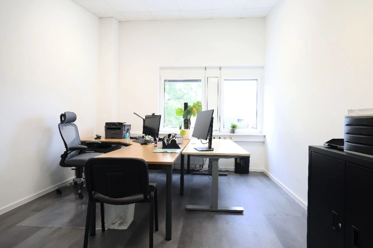 Büro 6