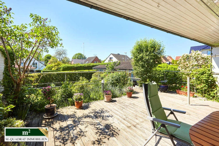 Südterrasse mit Außenkamin