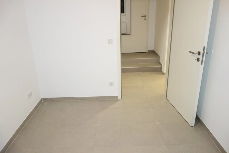 Arbeits-/Kinderzimmer ebenso