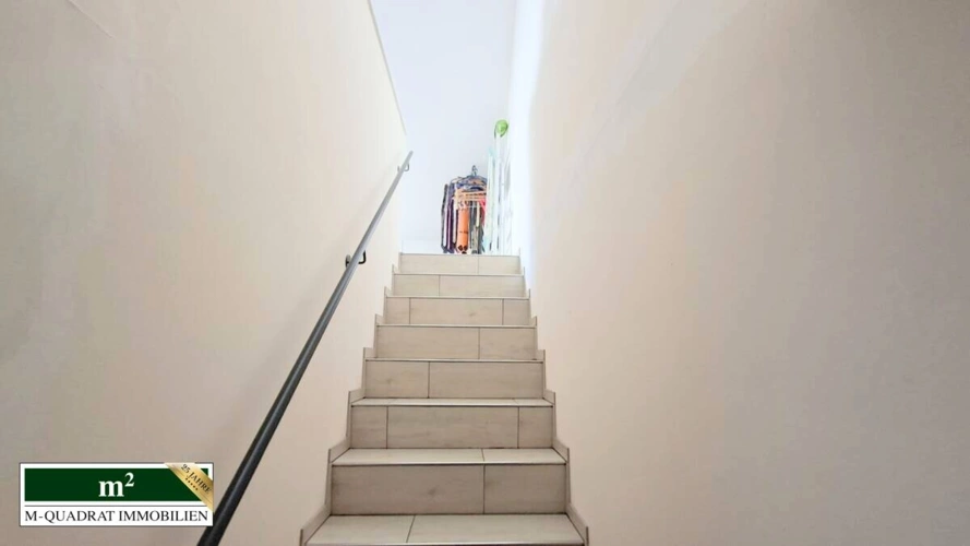 Treppe zum Dachgeschoss
