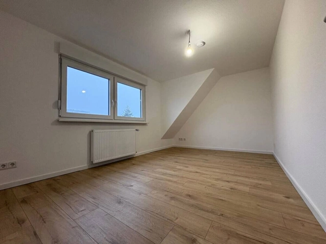 Schlafzimmer DG