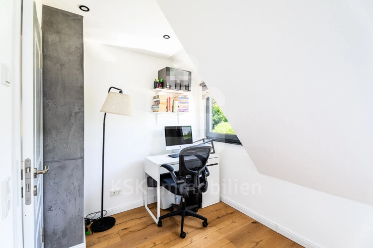 Arbeitszimmer Dachgeschoss
