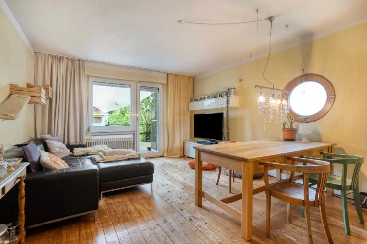 Wohnzimmer (EG)