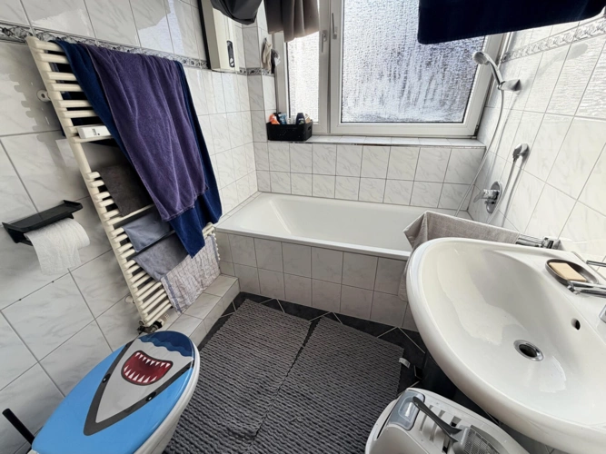 Badezimmer, 1.OG