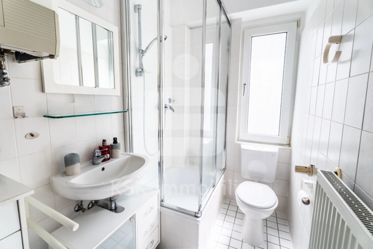 Badezimmer 1. Obergeschoss rechts