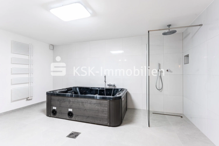 Kellergeschoss Badezimmer