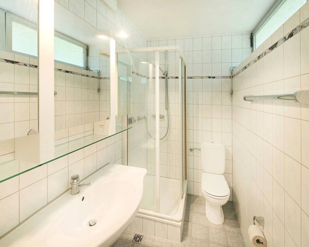 Badezimmer EG