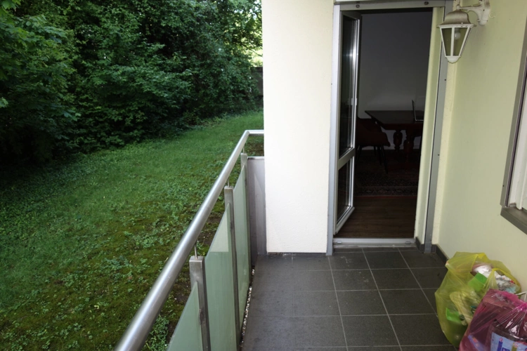 Balkon ebenso