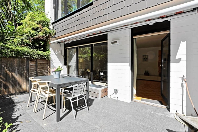 mit der ersten Terrasse