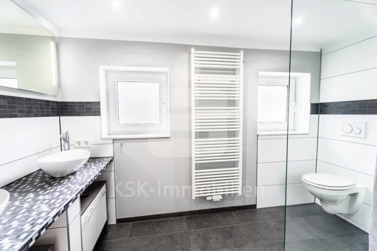 Badezimmer Einliegerwohnung Untergeschoss