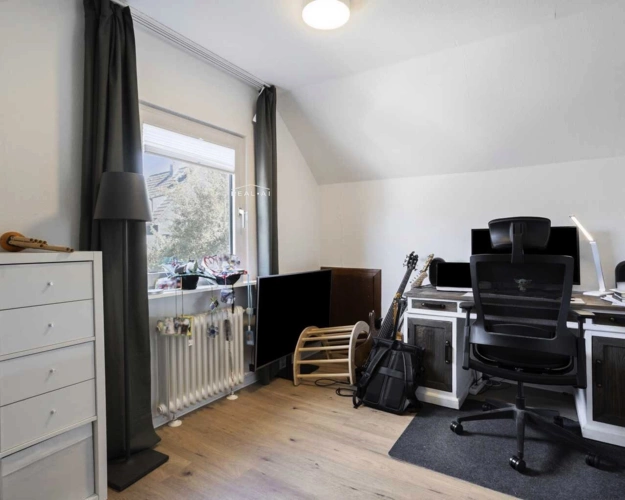 Büro (DG)