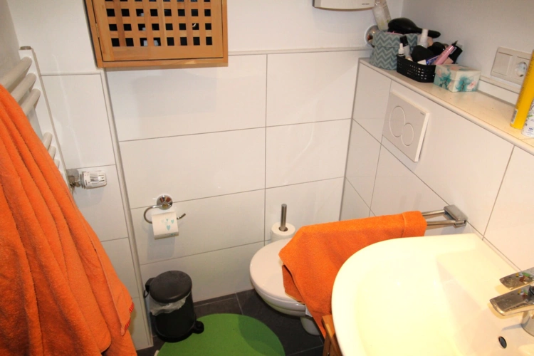 Badezimmer ebenso (2)