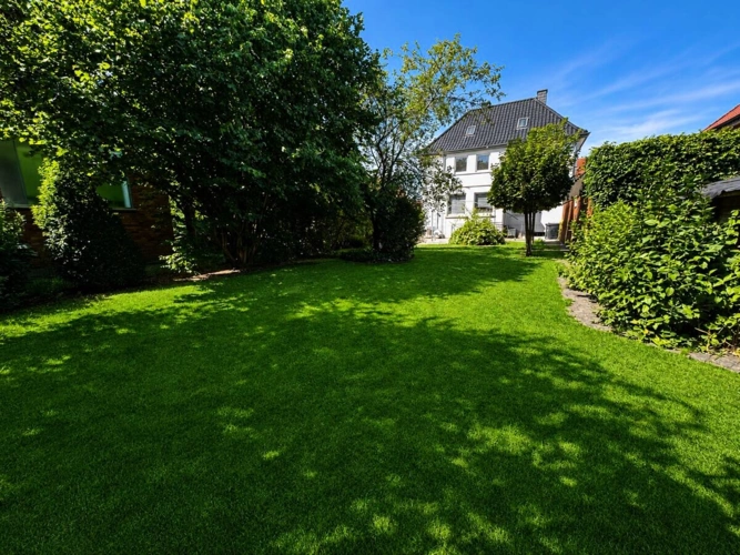 Garten - Ansicht Haus