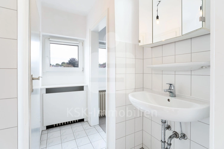Badezimmer Dachgeschoss Schützheider Weg 35