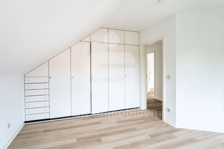 Schlafzimmer Dachgeschoss Schützheider Weg 33